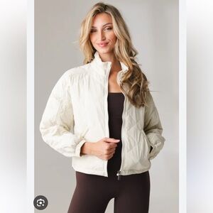 NWT Vitality Puffer Jacket in Oat (cream / off white) - M